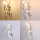 Seletti 14881 hanging MONKEY настенный светильник "Обезьянка с лампочкой"