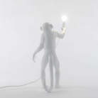 Seletti 14880 standing MONKEY светильник настольный "Обезьянка с лампочкой, в полный рост"