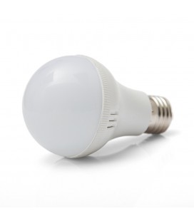 Лампа светодиодная E27-7W